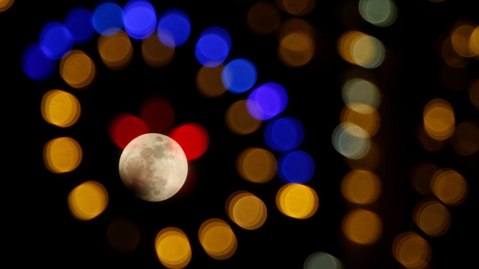 La luna vista desde Inglaterra La luna vista desde Inglaterra