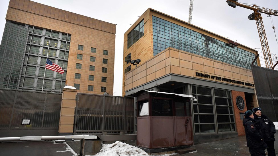 Unos 1.200 empleados trabajan en la embajada de Estados Unidos en Moscú. USA embassy in Moscow