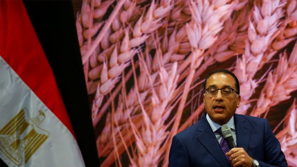 الدولة المصرية: خطط لدمج وطرح 7 موانئ كبرى في البورصة تثير نقاشا ومخاوف لدى مصريين 1 رئيس الوزراء المصري مصطفى مدبولي