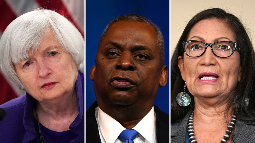 (從左至右）耶倫（Janet Yellen）、奧斯汀（Lloyd Austin）、哈蘭德（Deb Haaland）