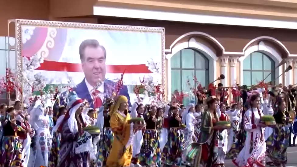 Встреча в аэропорту президента Таджикистана Эмомали Рахмона