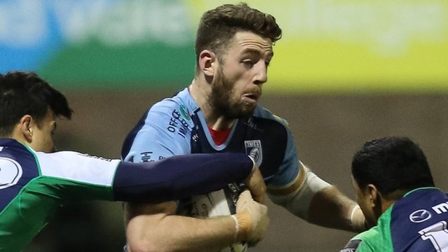 Alex Cuthbert takes on Connacht