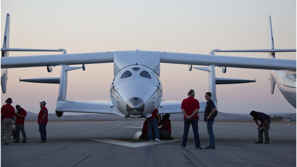 VSS Enterprise 2013'teki ilk uçuşuna hazırlanırken