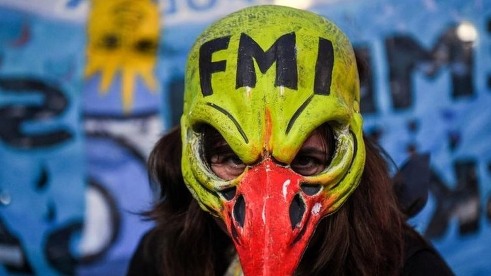 Una mujer protesta contra el FMI en Buenos Aires, el 9 de mayo de 2018