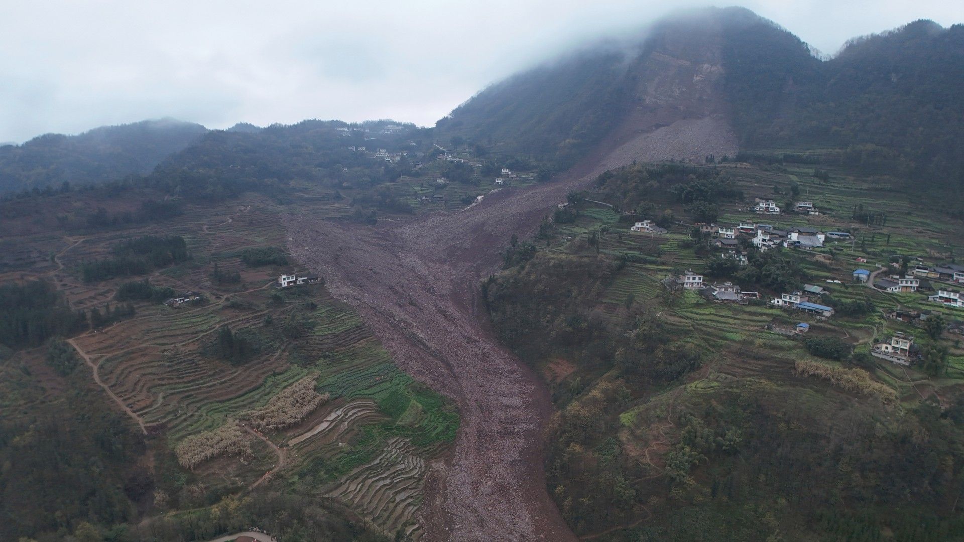 China landslide: one dead, 28 missing in Sichuan