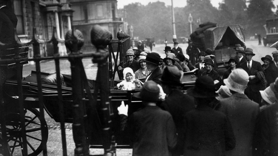 June 1927: Princess Elizabeth entering the gates of 145 Piccadilly, the home of the Duke and Duchess of York, in London
