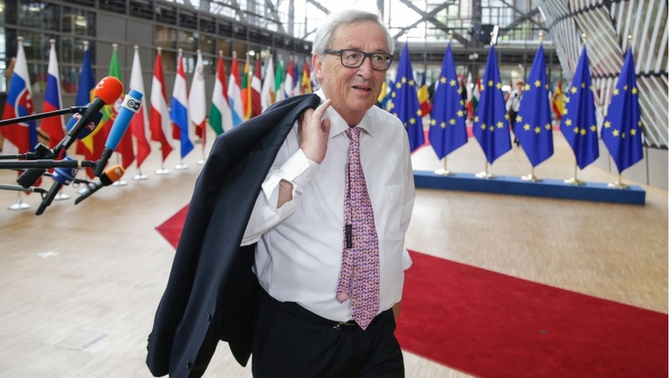 Жан-Клод Юнкер прибывает на второй день саммита ЕС