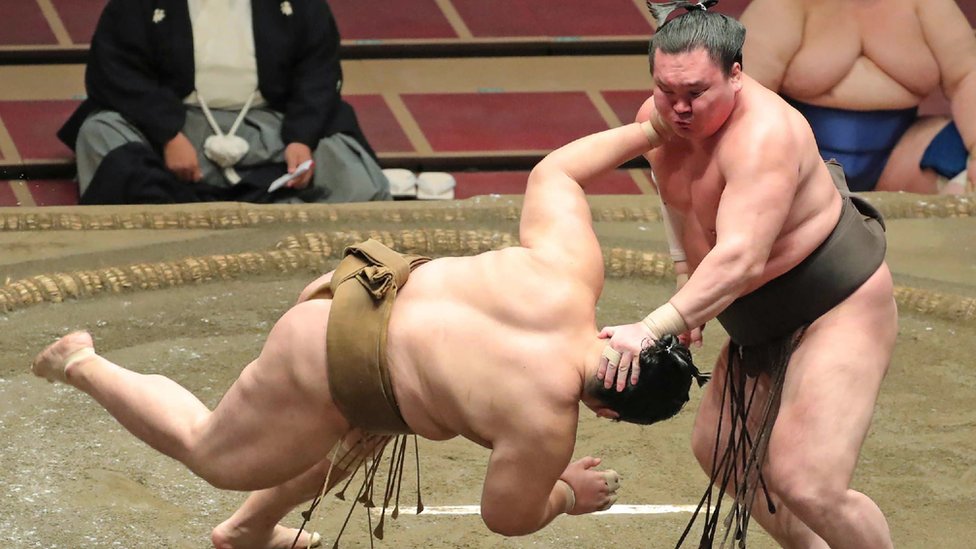 Coronavirus: All sumo wrestlers in Japan to undergo antibody tests