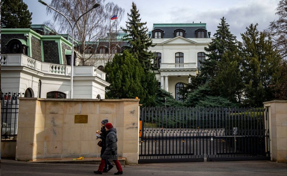 Посольство России, Прага, 27 фев 20