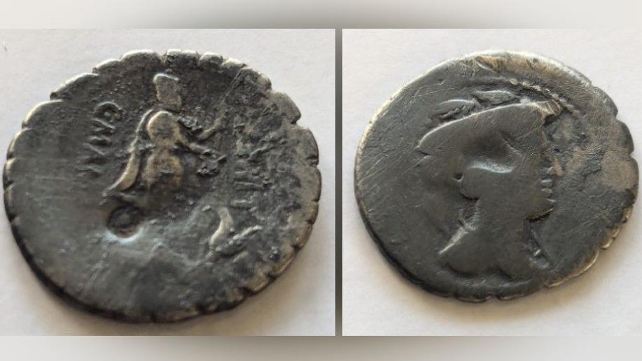 洋書 Coinage In The Roman World 61Yw0aC4qcL._UF1000,1000_QL80_.jpg