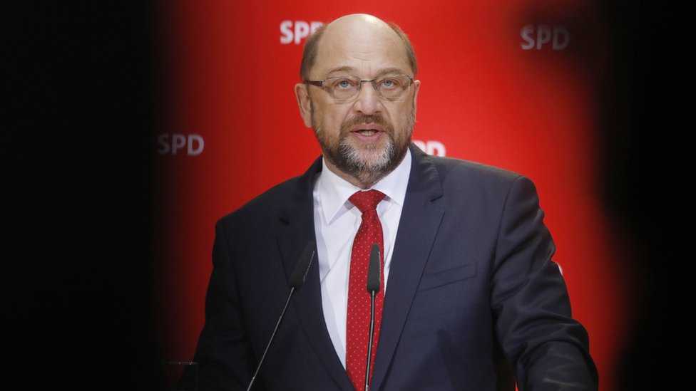 Мартин Шульц, лидер немецких социал-демократов (СДПГ), делает заявление для СМИ в штаб-квартире СДПГ 24 ноября
