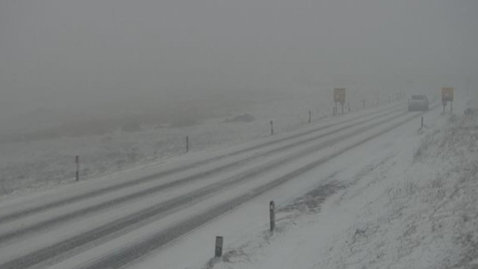 Major Derbyshire roads closed due to snow reopen