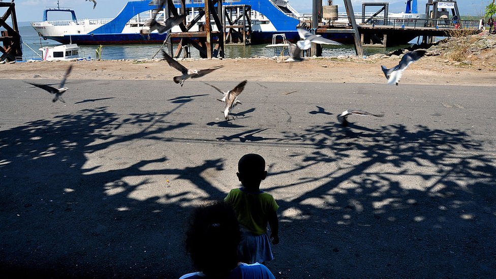La comunidad del puerto en Costa Rica en donde los pescadores asiáticos lograron escapar les brindaron ayuda y alimentos. Foto genérica de un puerto en Costa Rica. Puerto