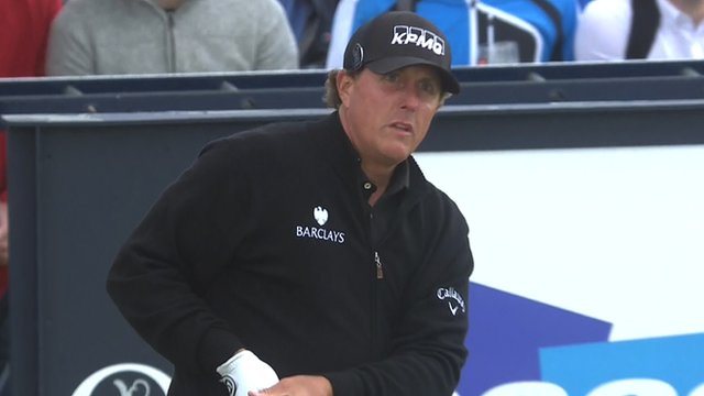 Phil Mickelson's drive lands on hotel balcony