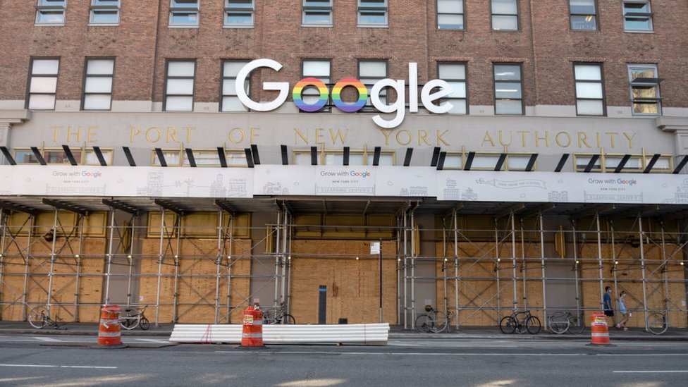 Офисы Google в Нью-Йорке заколочены, чтобы предотвратить грабежи в июне
