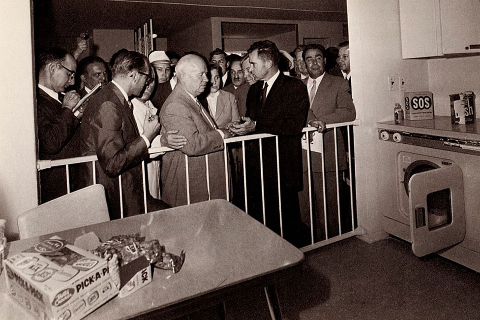 Jruschov y Nixon en la cocina