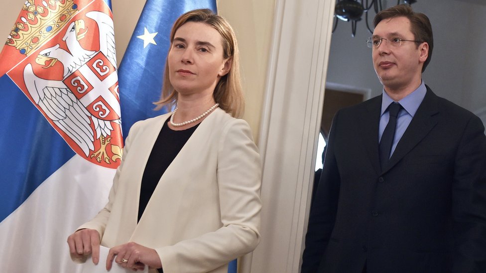 Federika Mogerini, bivša visoka predsavanica EU za spoljnu politiku i Aleksandar Vučić, koji je 2015. bio premijer Srbije