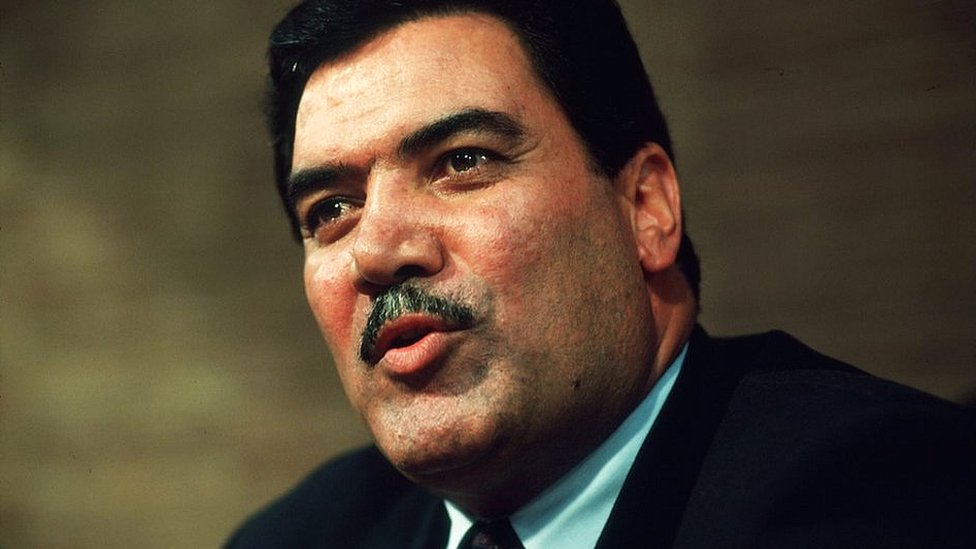 जब तालिबान ने नजीबुल्लाह की हत्या कर उनकी लाश को लैंप पोस्ट पर लटकाया - BBC  News हिंदी