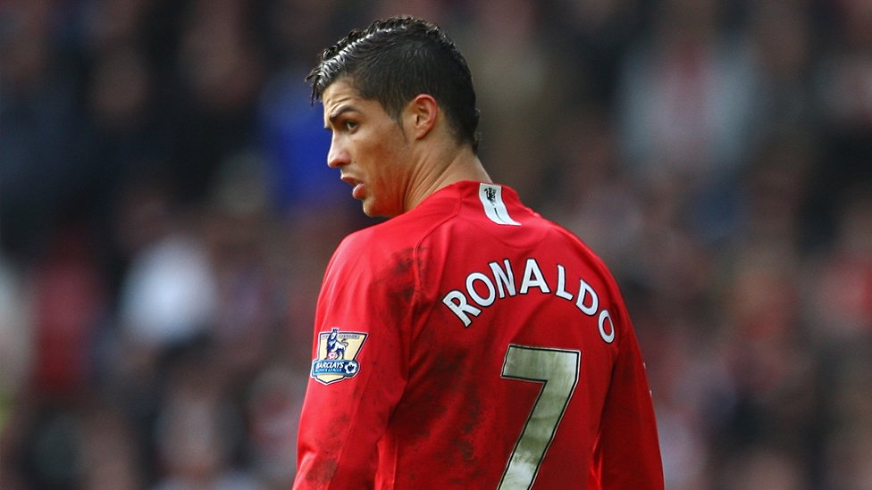 Ronaldo Manchester United transfer: Why shirt sales won't balance the books  - BBC News