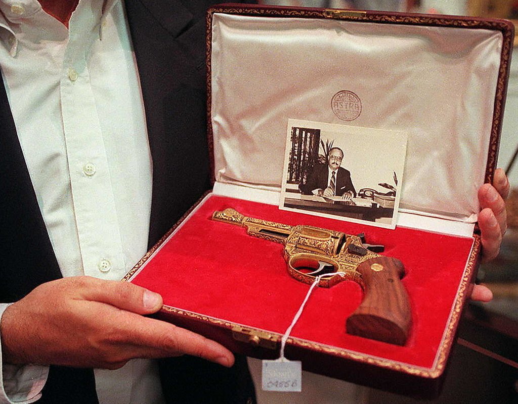 Un revolver que perteneció a Anastasio Somoza Debayle y que fue subastado en 1997.