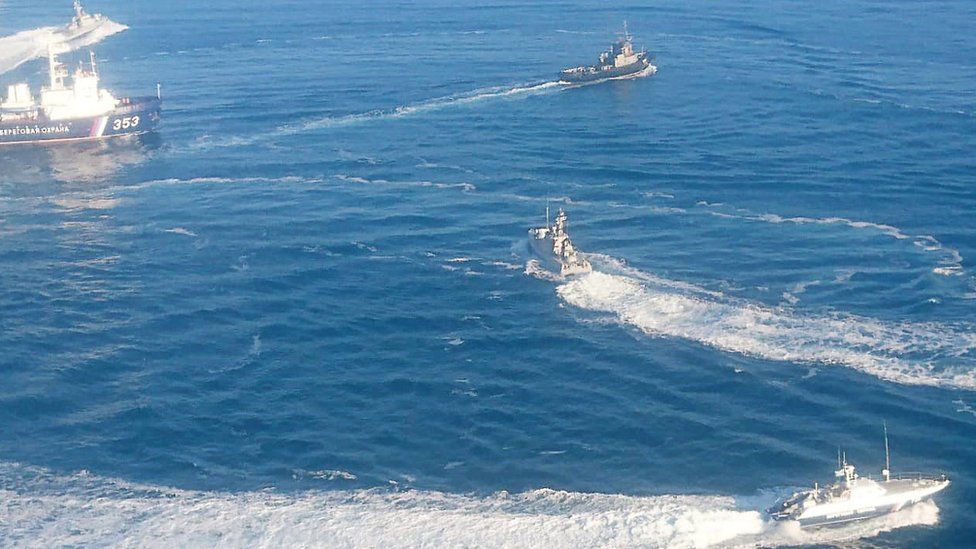 Konfrontasi di laut lepas pantai Krimea