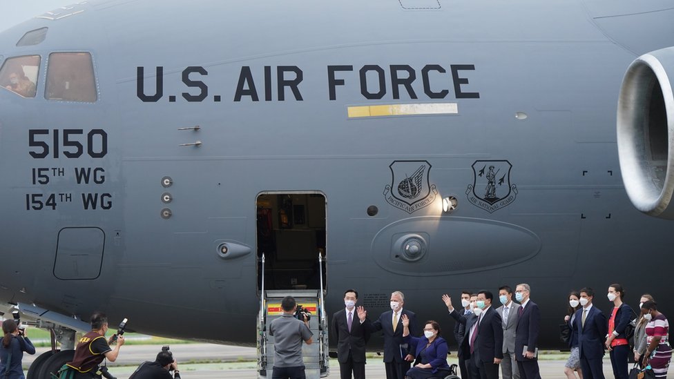 三名美國參議員6月6日乘坐美國空軍一架運輸機抵達台灣作短暫訪問