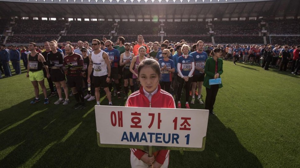 Иностранные бегуны готовятся к Пхеньянскому марафону