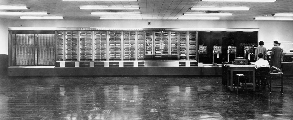 Компьютер Harvard Mark 1 в 1944 году