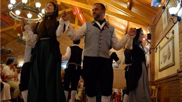 Валлийские народные танцы в Геймане