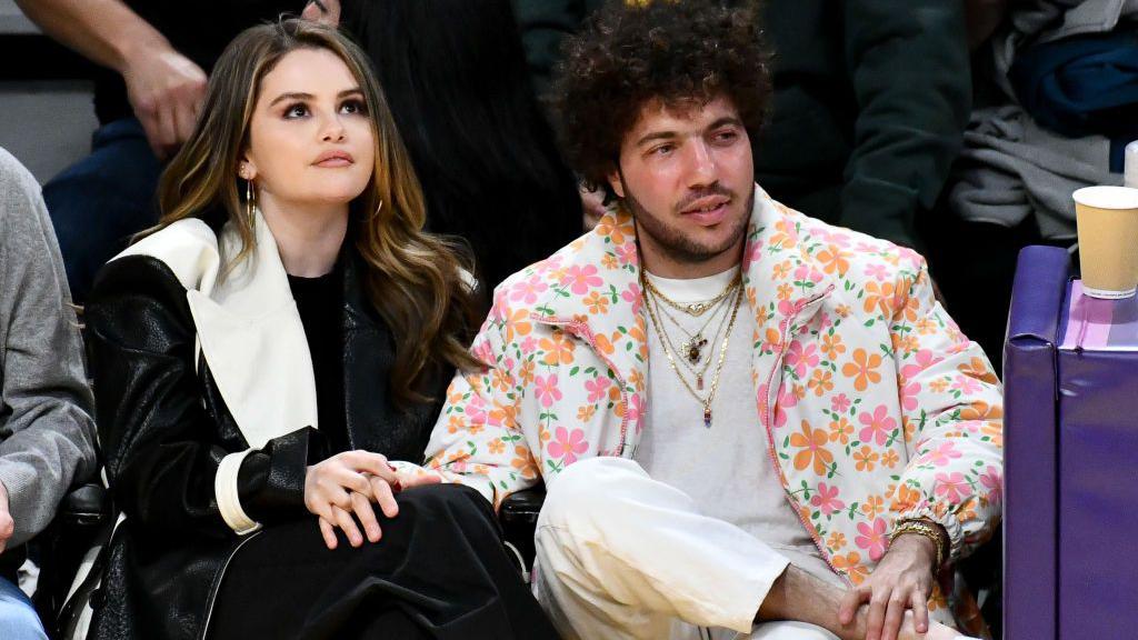 Selena Gomez tuyên bố đính hôn với Benny Blanco