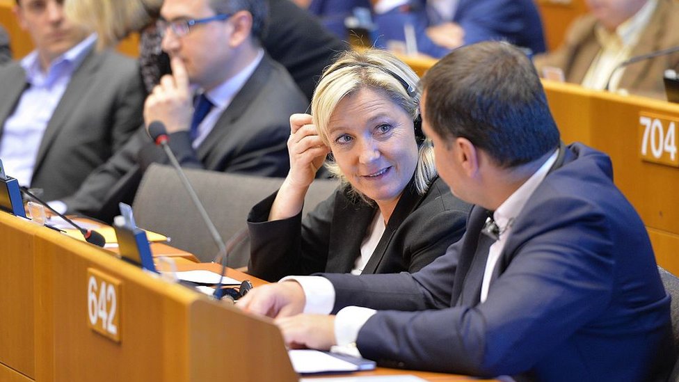 Marine Le Pen deixou o Parlamento Europeu em 2017 para assumir seu papel como parlamentar na França