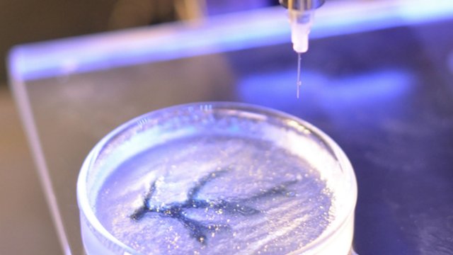 Using 3D printing to create an artery