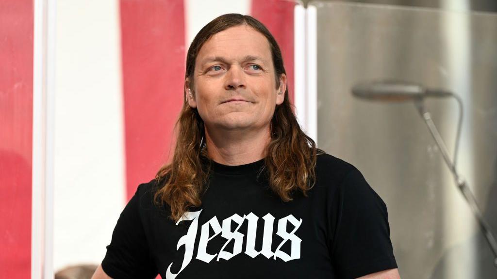 3 Doors Down lead singer Brad Arnold dies at 47