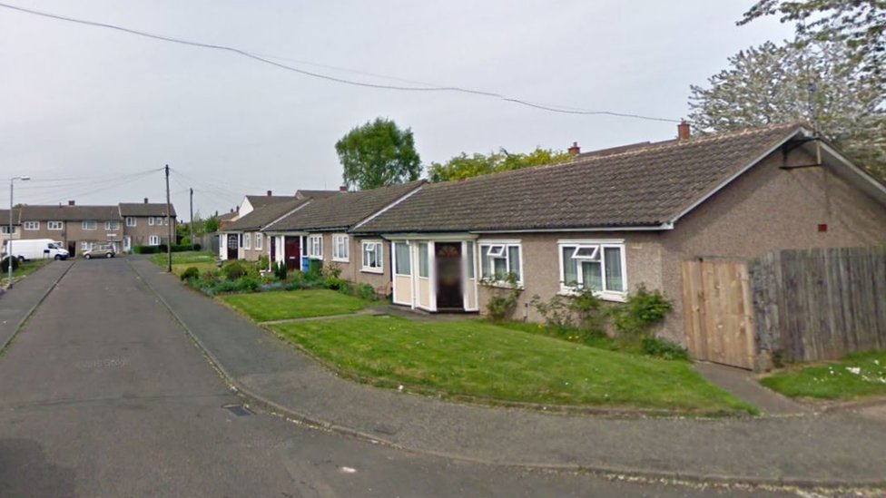 Two arrested in Tamworth murder probe BBC News