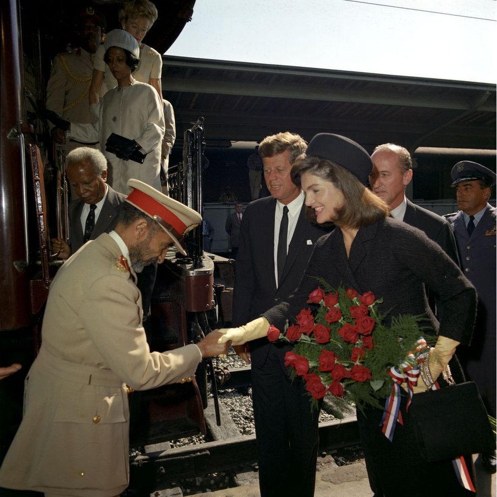 Haile Selassie disambut oleh Presiden Kennedy