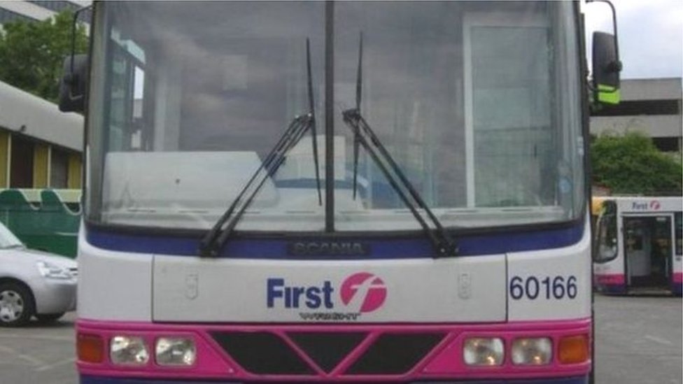 Первый автобус