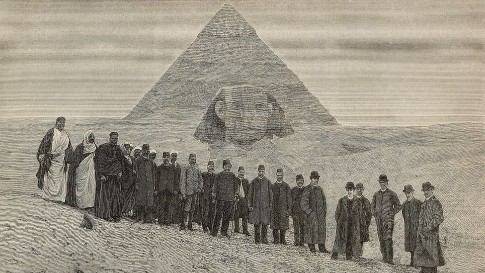 Foto antigua de las pirámides