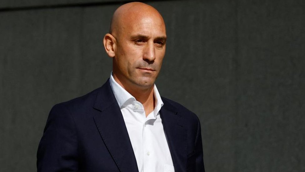 Luis Rubiales: Prosecutors seek 2.5-year jail term over World Cup kiss