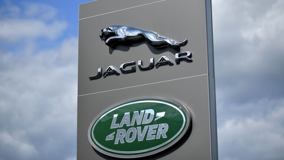 Знак Jaguar Land Rover