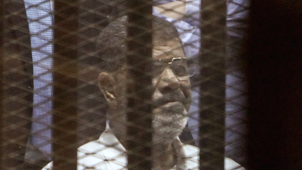 Bir zamanlar Mısır'ı yöneten Mursi, bugün cezaevinde bulunuyor