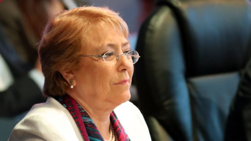 Bachelet.