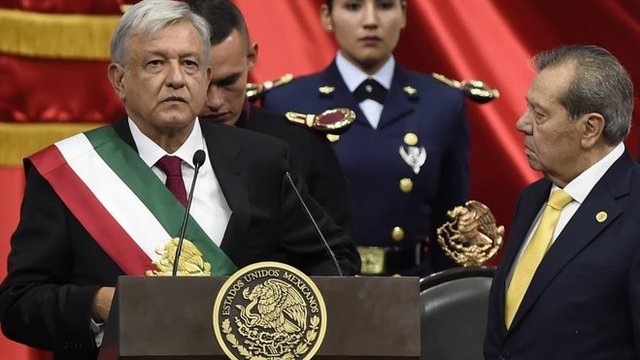 Primer año de gobierno de AMLO: 5 desafíos que ha enfrentado en sus primeros 12 meses como presidente - BBC News Mundo
