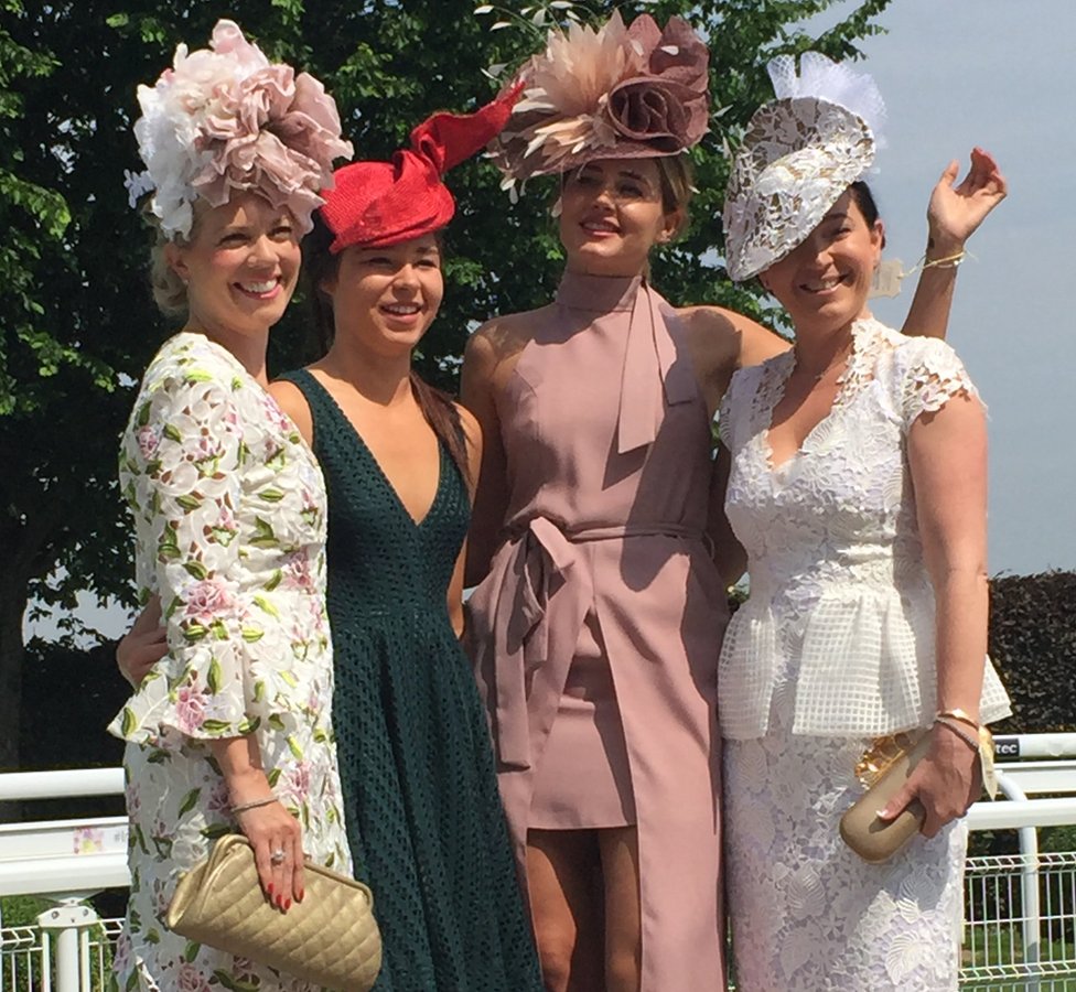 Fashion stakes high at Epsom Ladies' Day BBC News