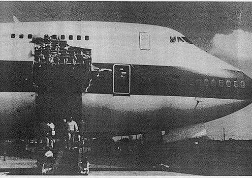 Buraco no Boeing 747