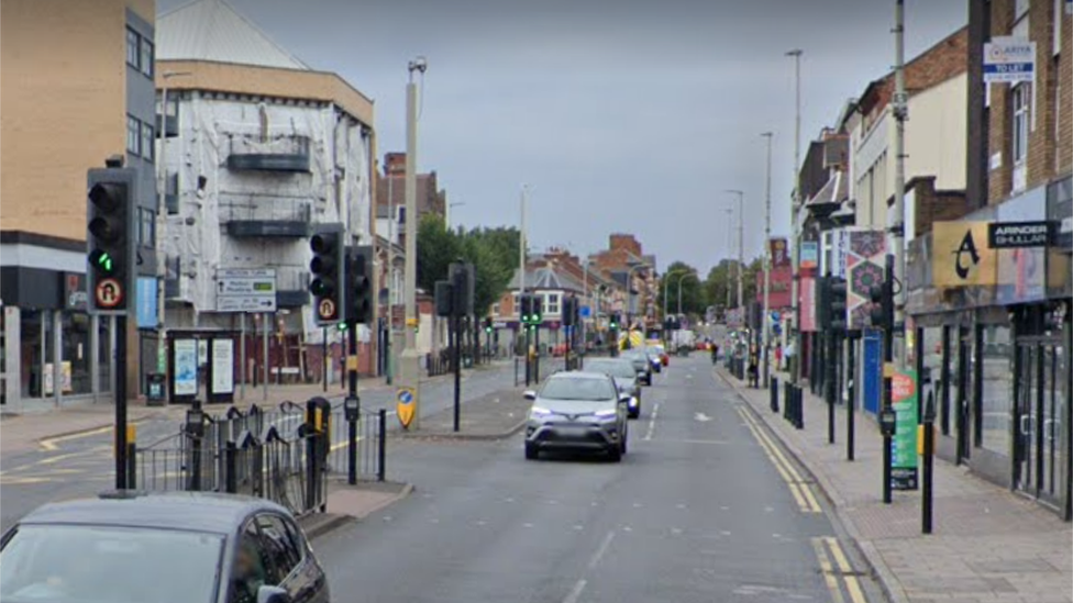 Leicester road crash injury cyclist dies