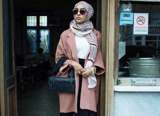Модель в хиджабе