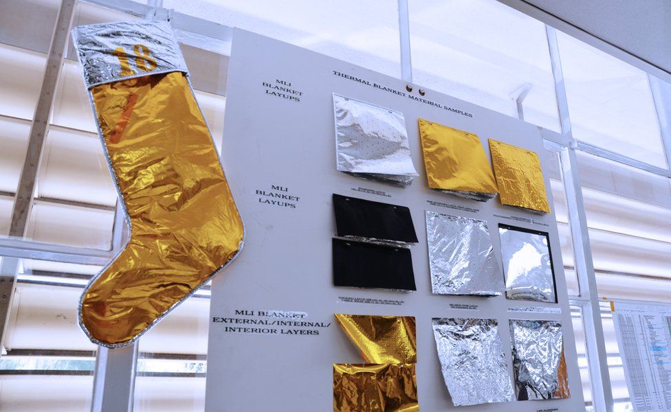 Cada manta, cada pieza de material se cose y trata como si fuera un traje de alta costura. Foto: NASA/JPL-CALTECH Foto: NASA/JPL-CALTECH