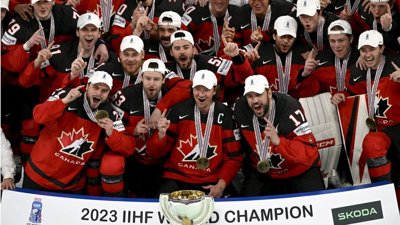 Чемпионат мира по хоккею: Канада в 28-й раз одержала победу, Латвия впервые в призерах