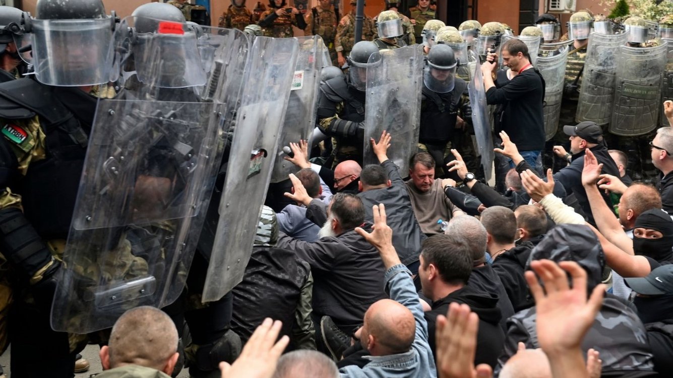 US penalises Kosovo after violent unrest