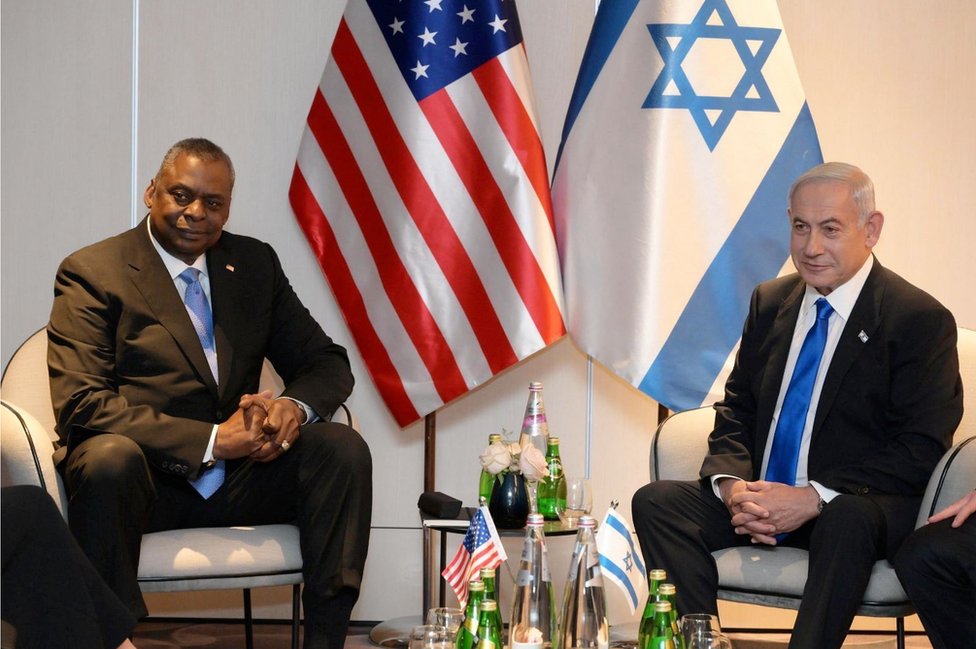 Lloyd Austin with Israeli Prime Minister Benjamin Netanyahu